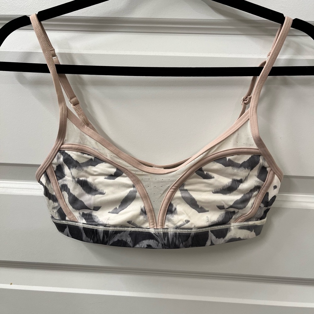 Lululemon Dance To Yoga Bra
